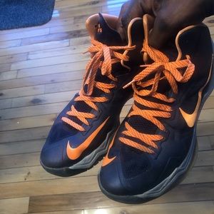 Nike Hyper Disruptor size 12